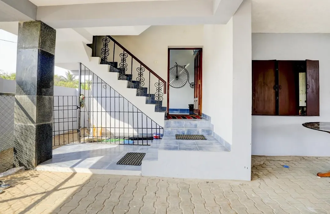 Oyo Home Fantasea Uthandi Near Juhu Beach-1