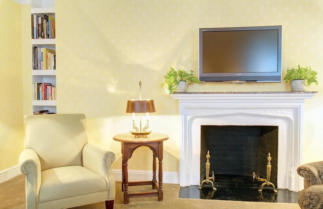 Roger Smith Hotel-1