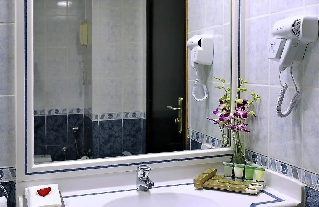 Signature Inn Hotel Deira-1