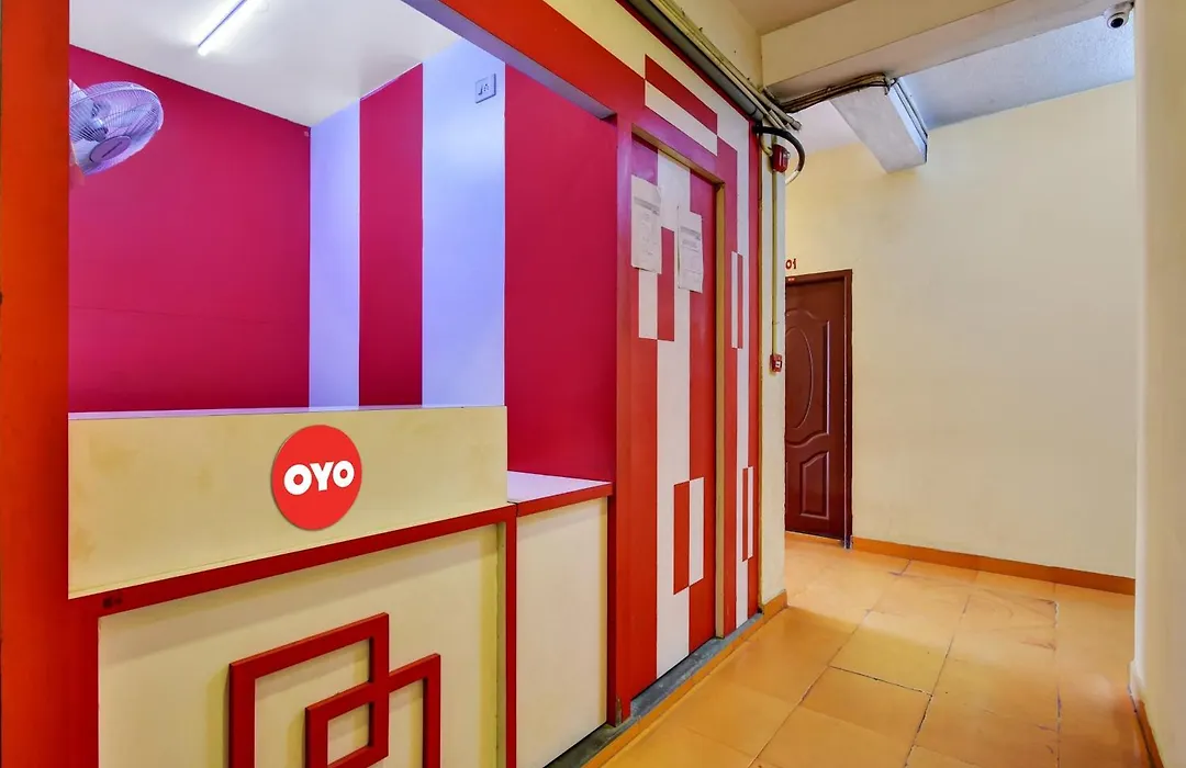 Oyo Flagship Sri Devi Mahal-1