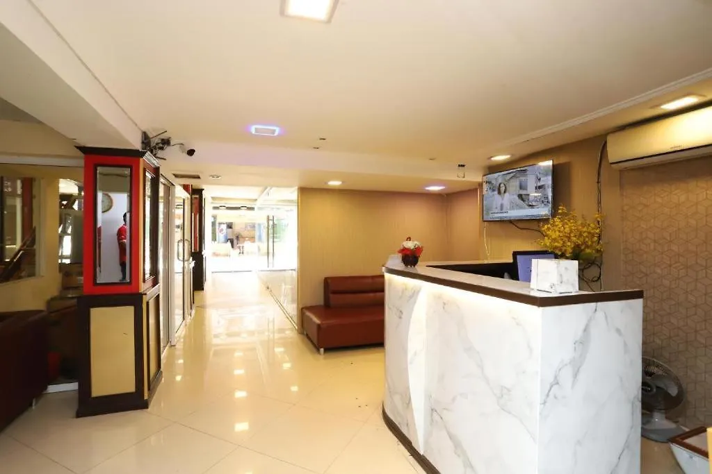 Lucky Palace Hotel-1