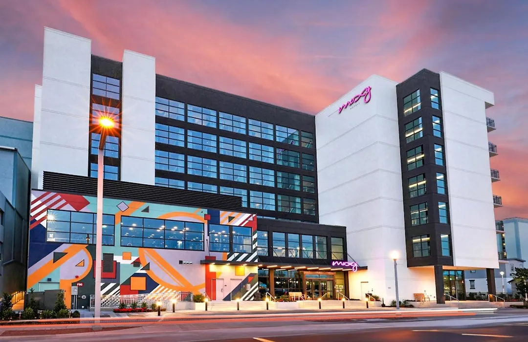Moxy Virginia Beach Oceanfront-1