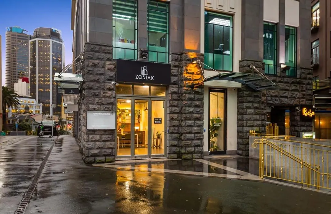 Condo In Queen St Cbd W Pool And Gym Zodiak Stays-1
