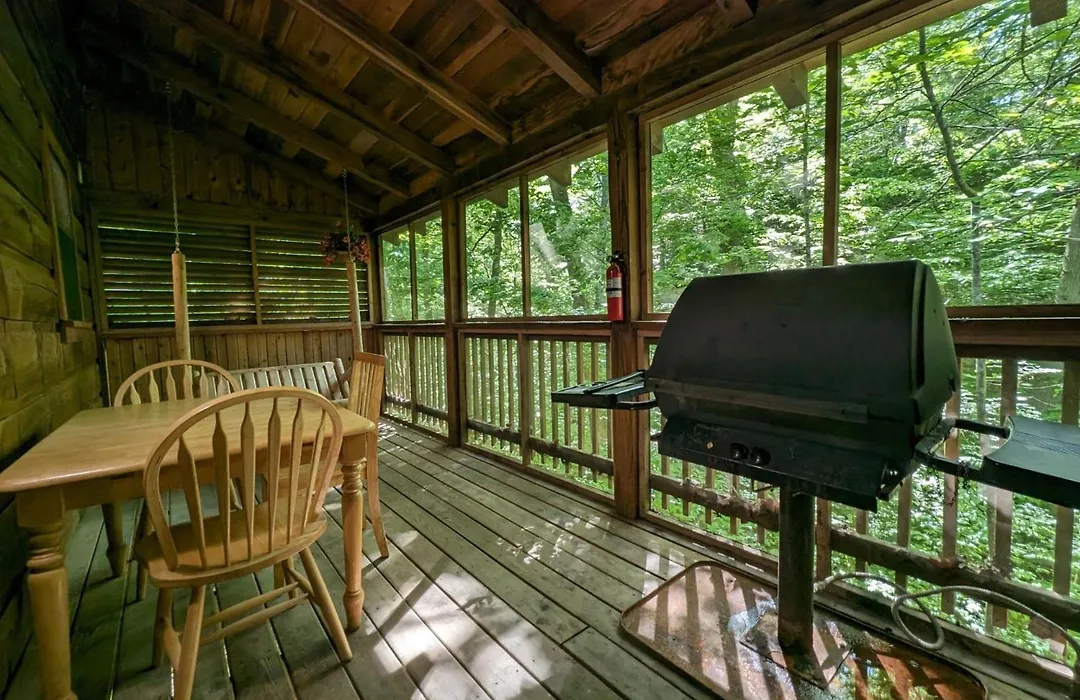 Er57 - Bear Haven - Great Location! Close To All The Action! Cabin-1