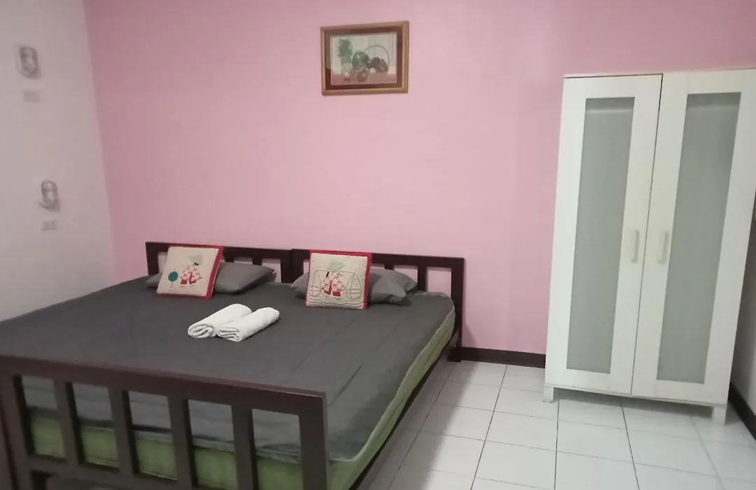 Sleep Dee Hostel-1