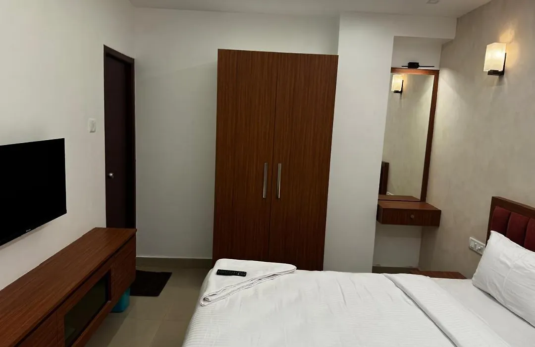 Hotel Royal Luxe - Us Consulate, Apollo Hospital, Sankara Natralya-1