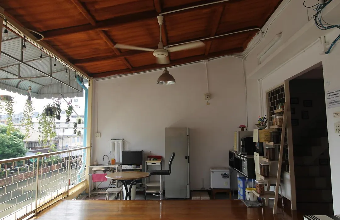 Baan Nampetch Hostel-1
