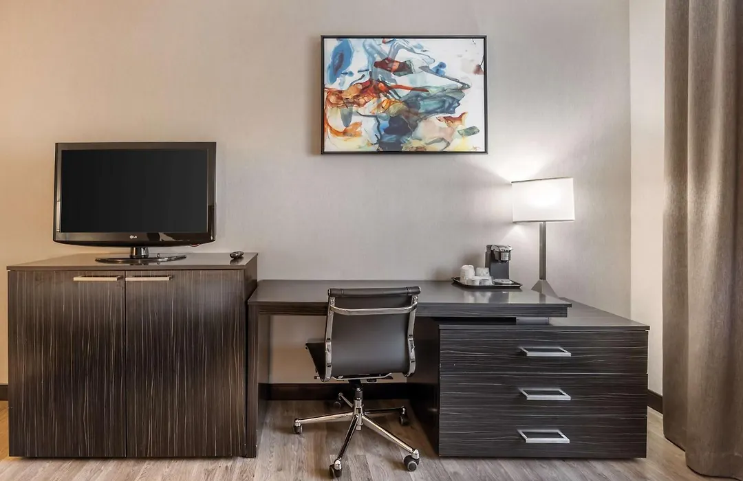 Best Western Plus North Las Vegas Inn & Suites-1