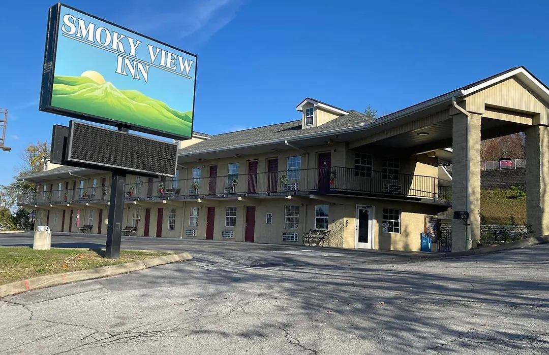 Smoky View Inn-1