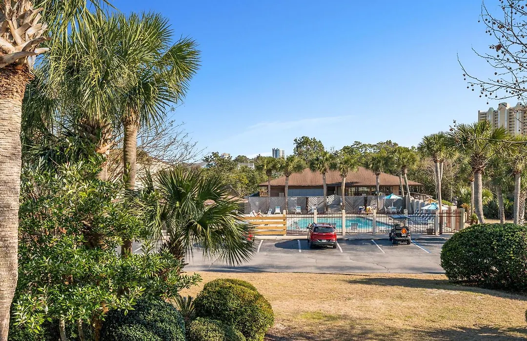 Portside N3 - 2 Bedroom Pet Friendly! Pool View!-1
