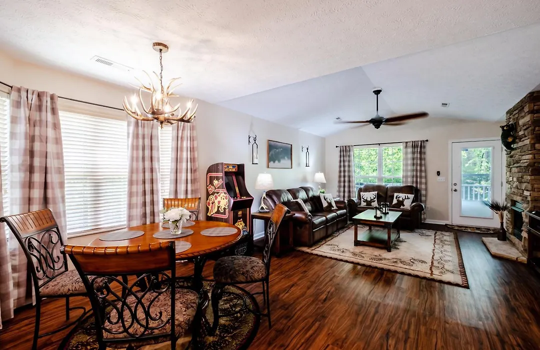 Creekside Cottage By Eden Crest-1