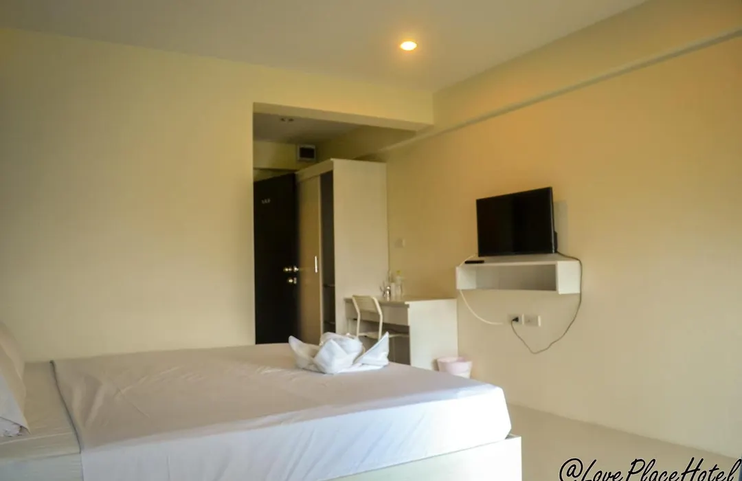 Sixty Star Love Place Hotel-1