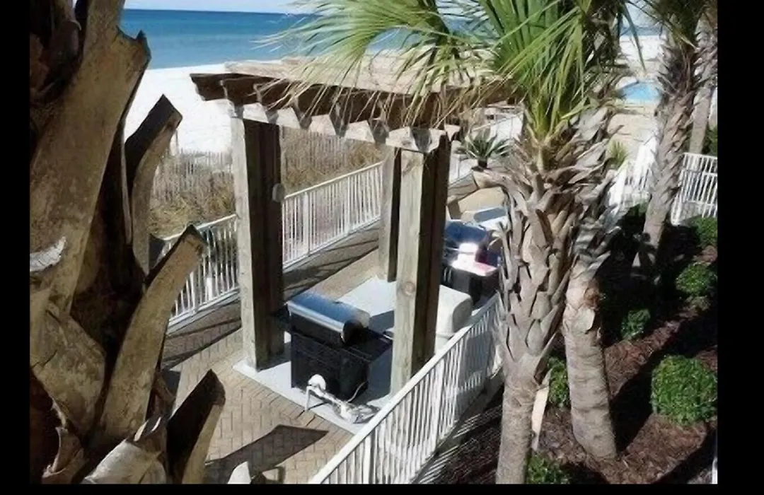 Beautiful Beachfront Views - The Retreat At Emerald Isle-1