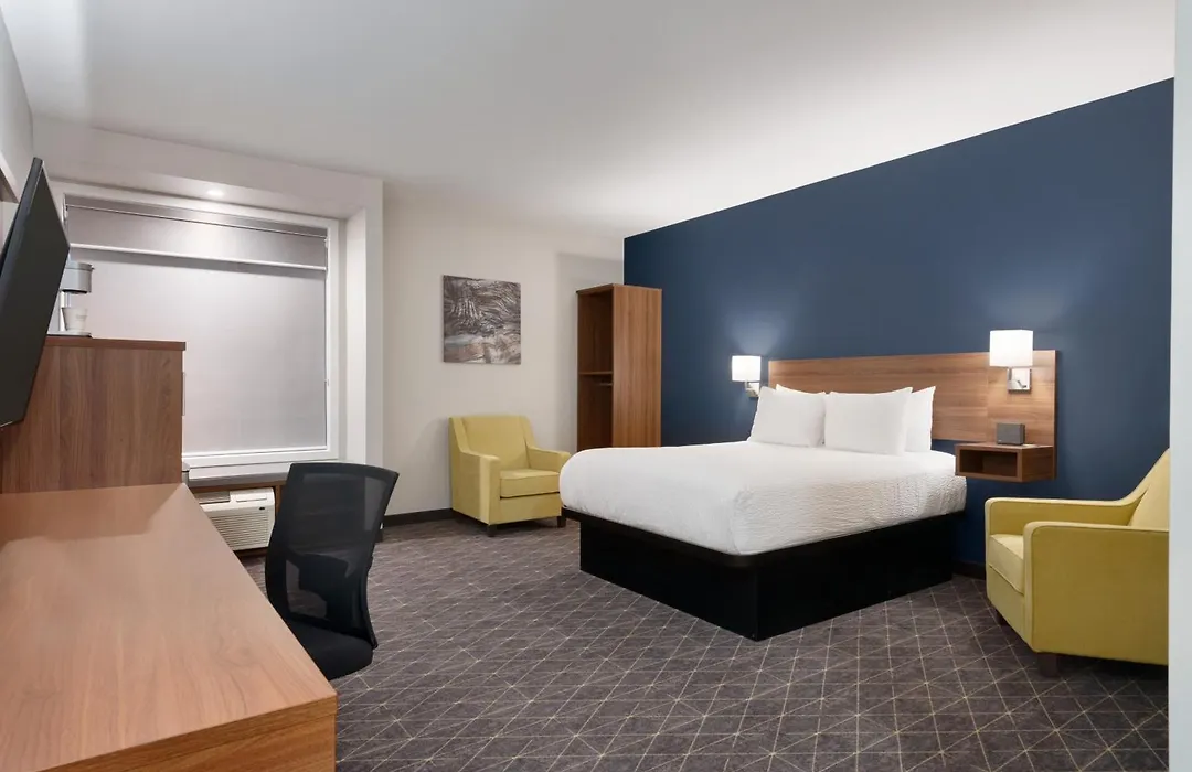 Park Inn By Radisson, Kelowna-1
