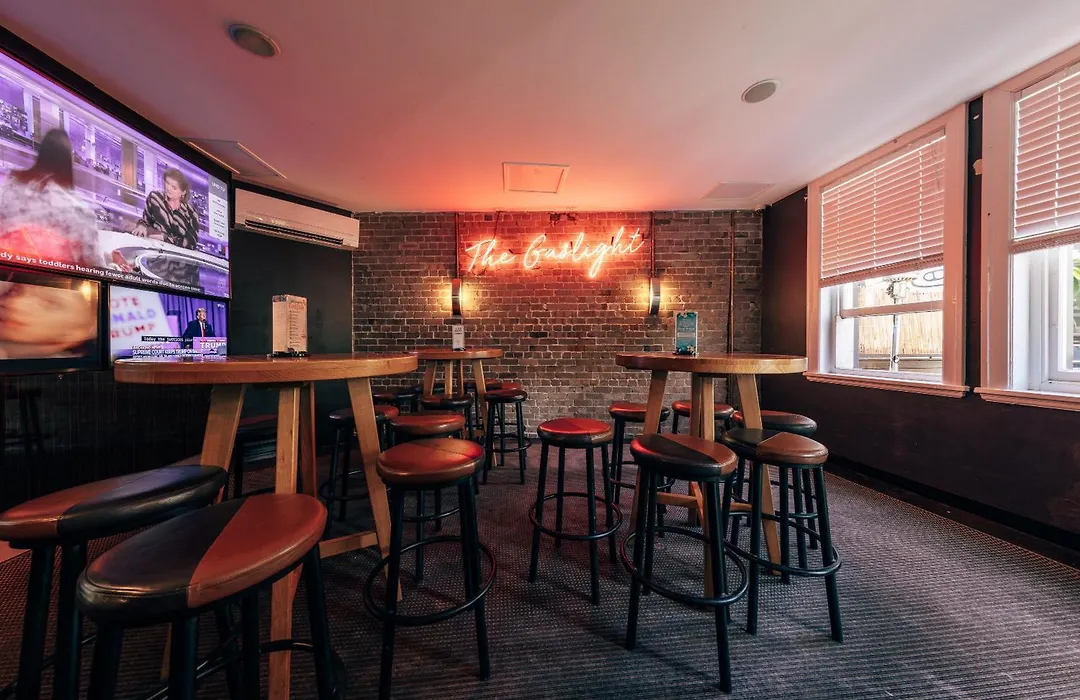 Gaslight Inn - Adults Only-1