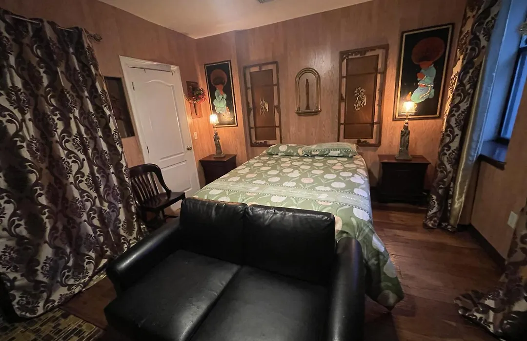 Nyc Townhouse Apartment-1