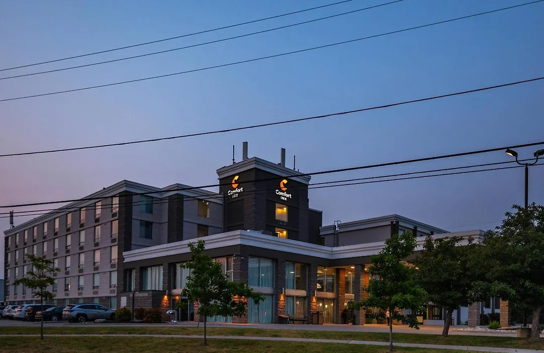 Comfort Inn & Conference Centre Toronto Airport-1