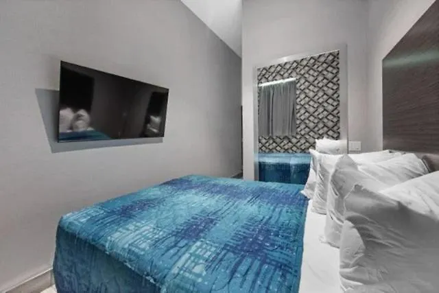 Marina Hotel Brooklyn-Broadway-1