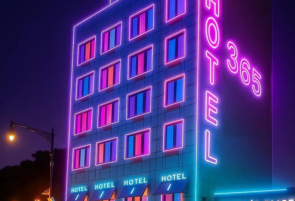 Hotel 365 Bronx - Yankee Stadium-1