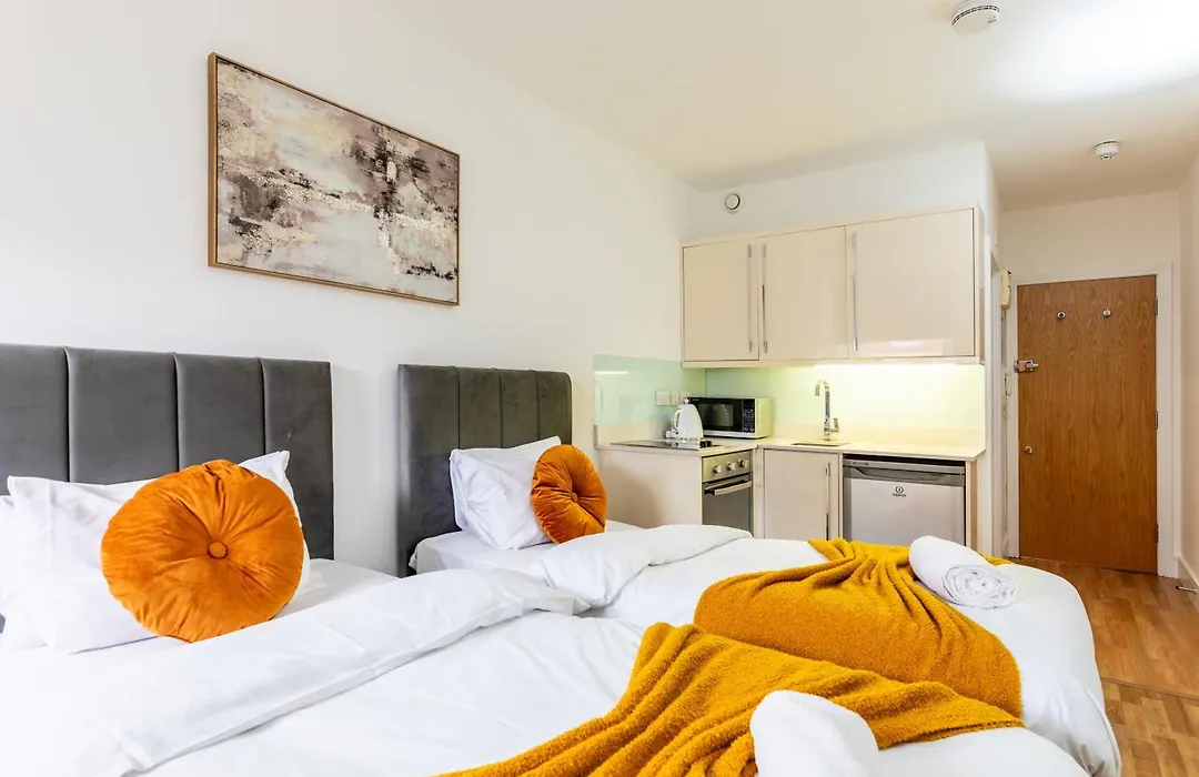 Kensington High Street Suites-1