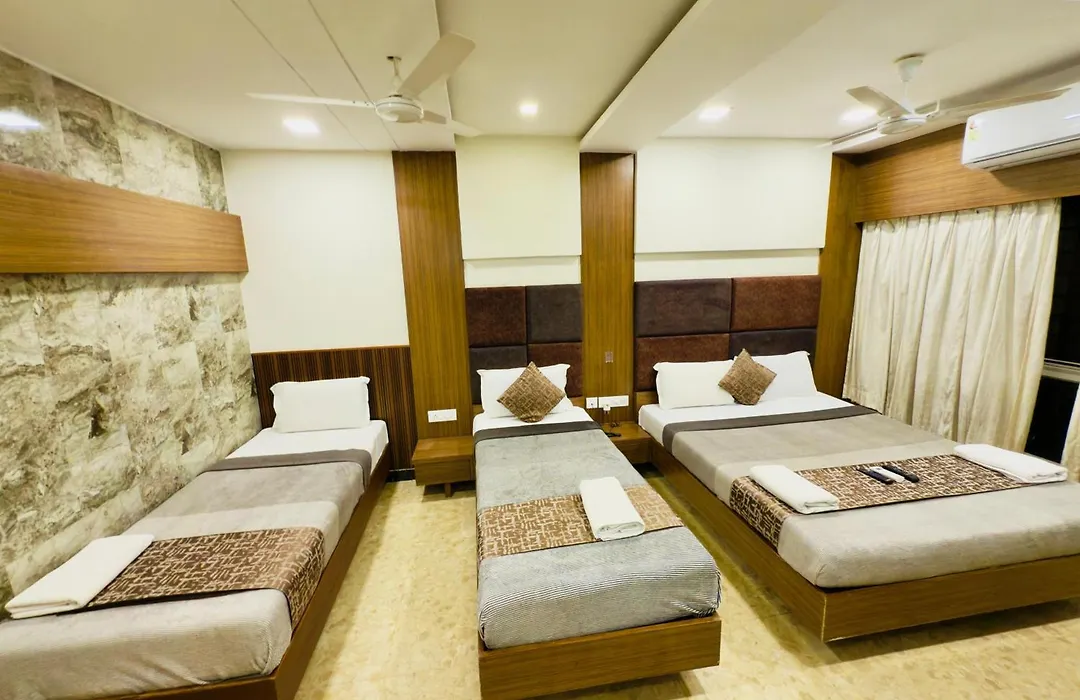 Sheraton Grande At Puratchi Thalaivar Dr Mgr Central Railway Station-1