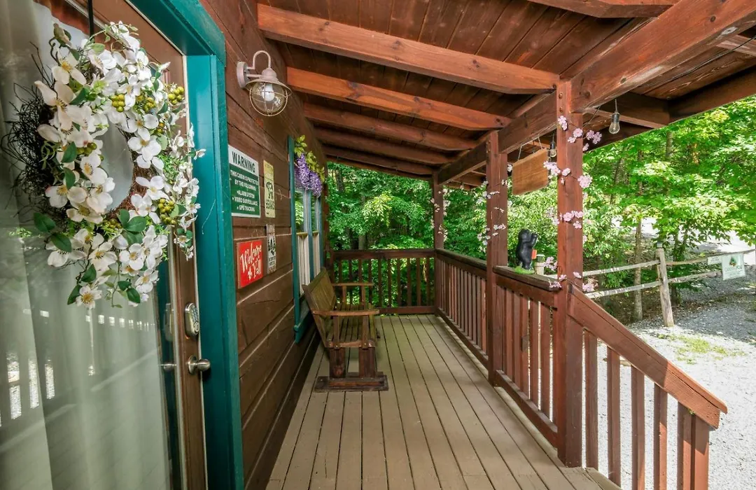 Hikers Hideaway-1
