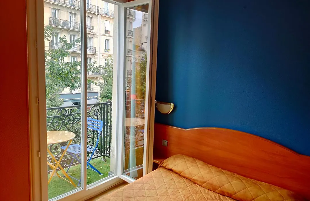 Hotel Ferney Republique-1
