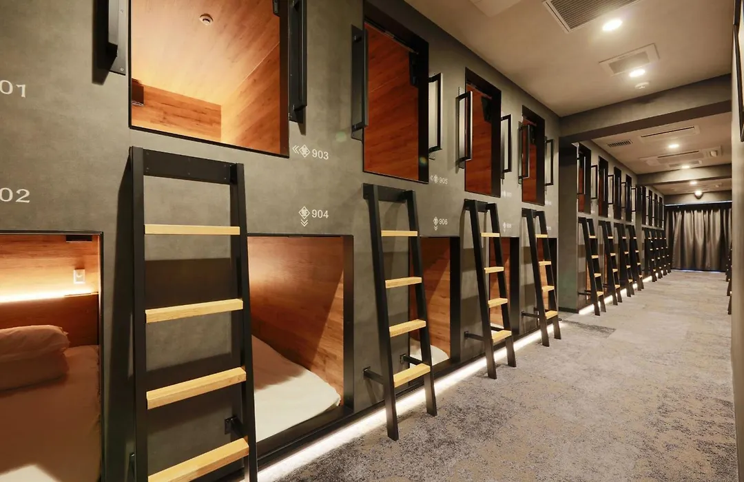 Rembrandt Cabin & Spa Shimbashi - Caters To Men-1