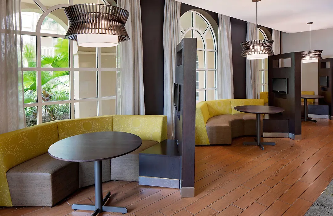 Courtyard By Marriott Fort Lauderdale North/Cypress Creek-1