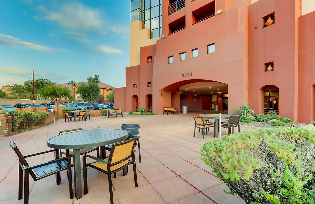 Drury Inn & Suites Phoenix Airport-1