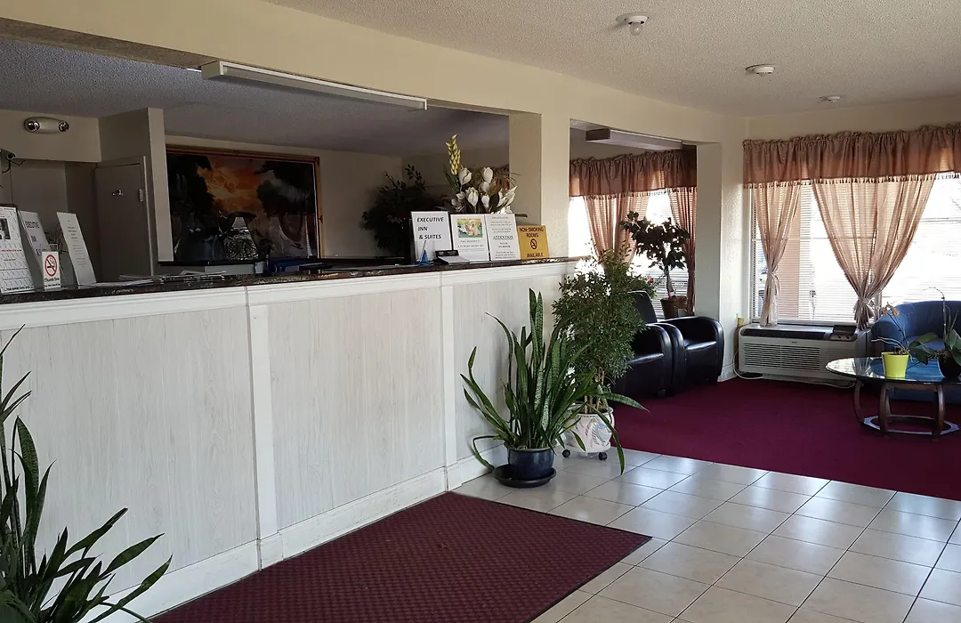 Rodeway Inn-1