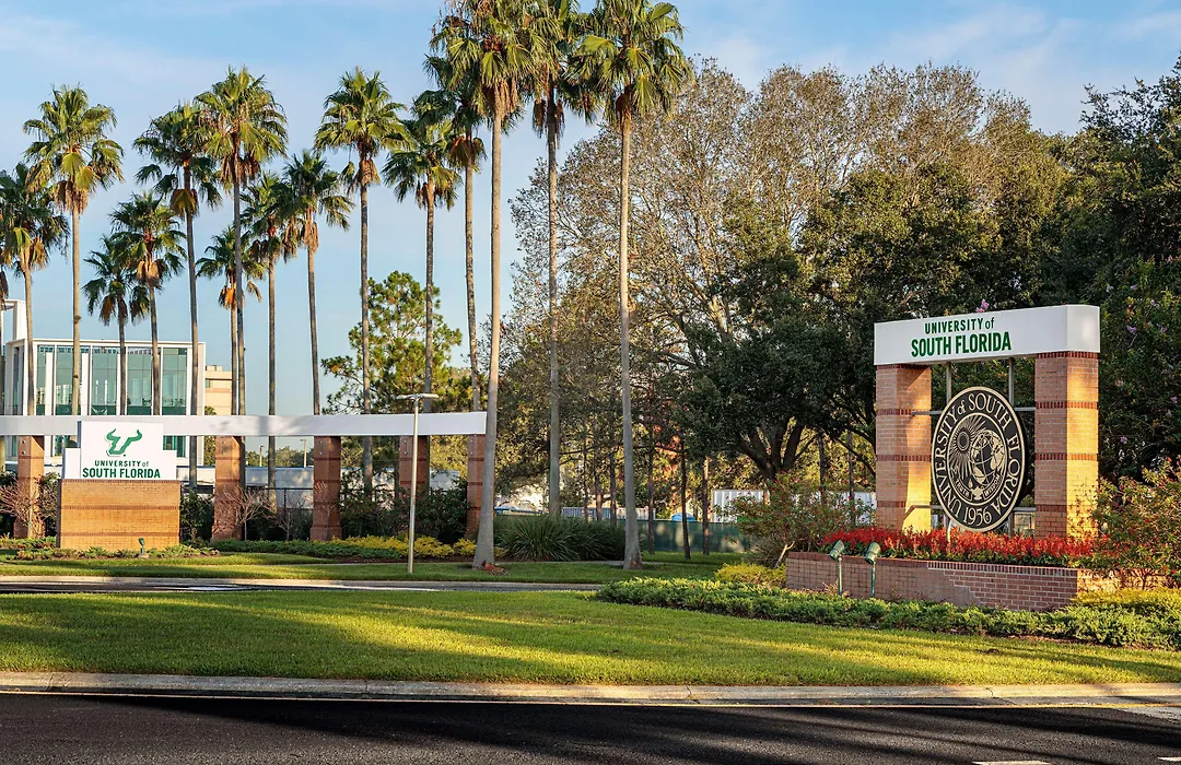 Hyatt Place Tampa Busch Gardens-1