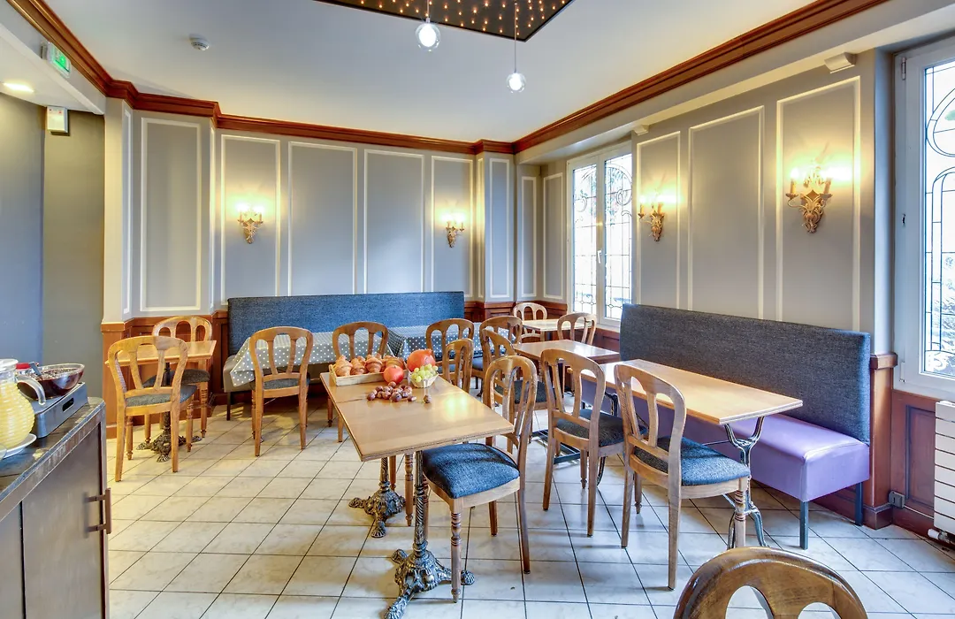 Grand Hotel Des Gobelins-1