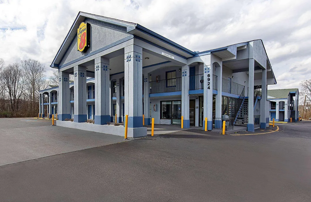 Super 8 By Wyndham Nashville West-1