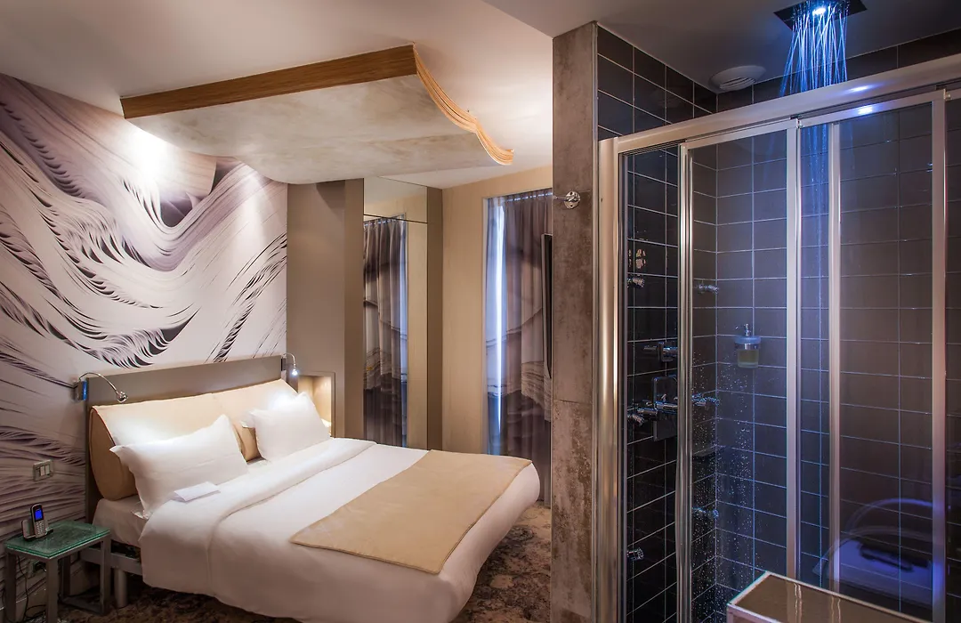 Apostrophe Hotel-1