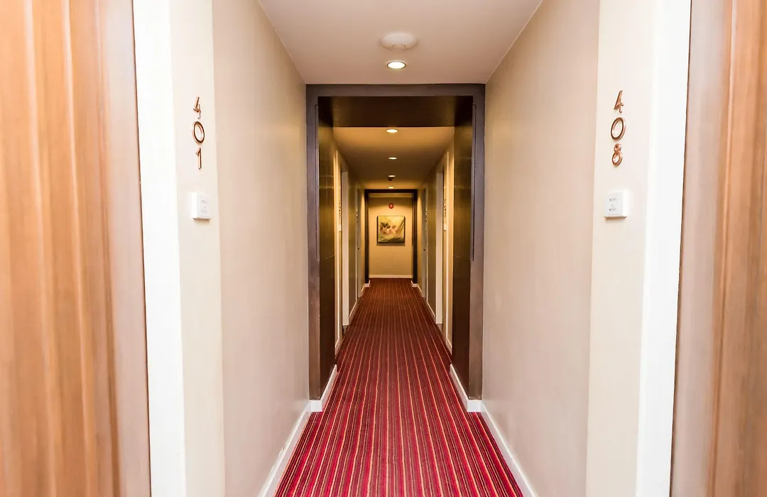 Bally Suite Silom-1