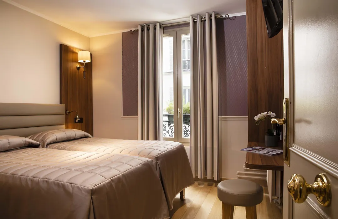 Hotel De La Tour Eiffel-1