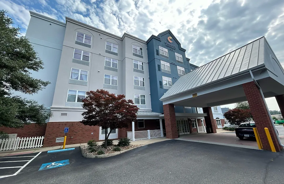 Comfort Inn & Suites Virginia Beach - Norfolk Airport-1