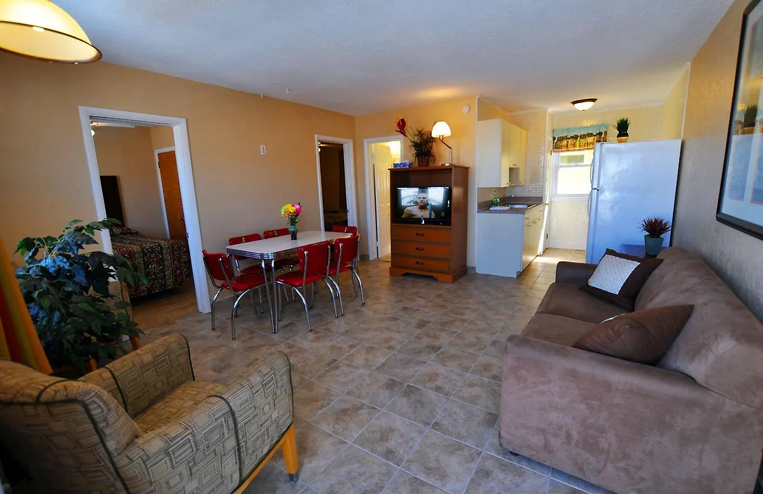 Nantucket Inn & Suites-1