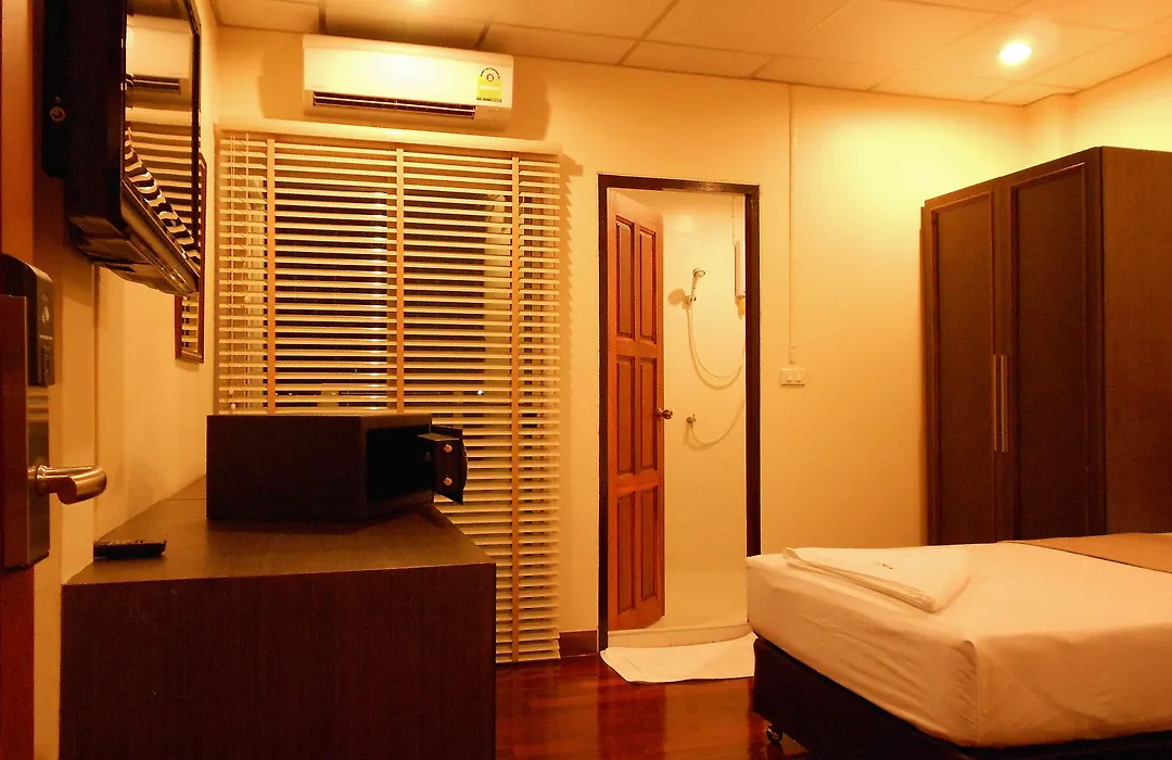 Lodge 61 Hotel-1