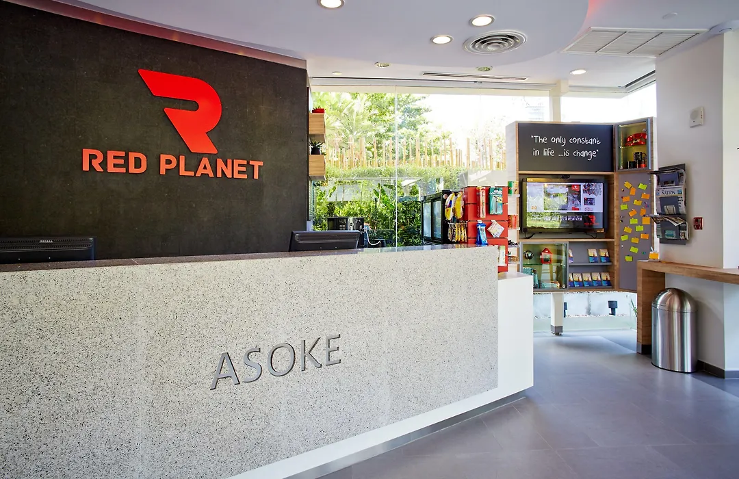 Easy Planet Bangkok Asoke-1