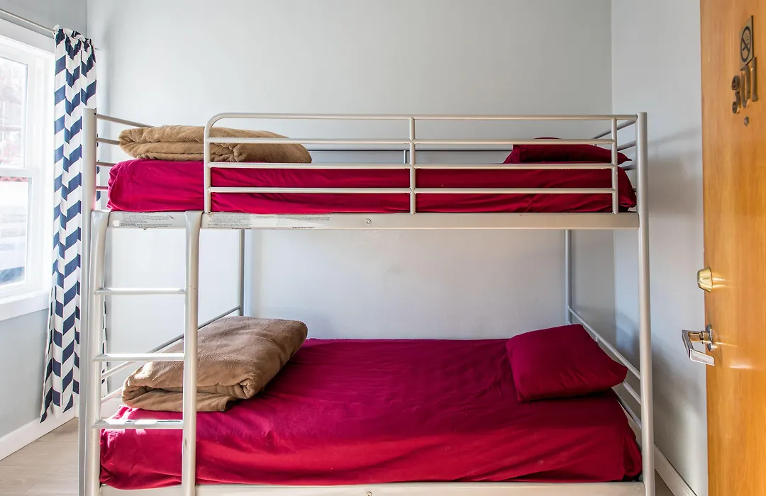 European Hostel-1