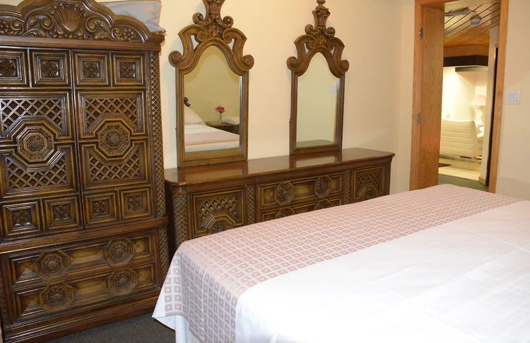Smile Back B&B-1