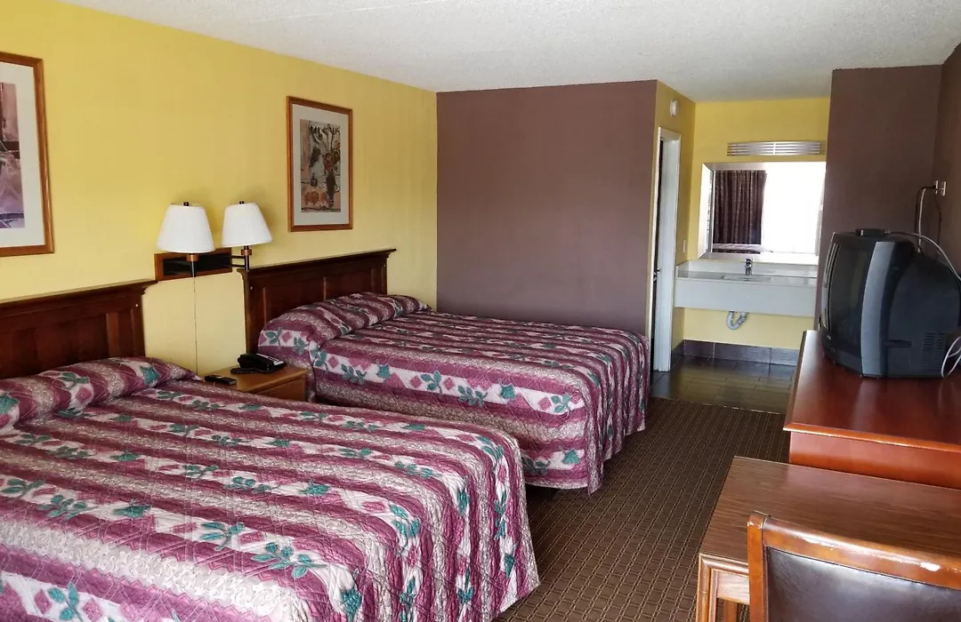 Hermitage Inn-1
