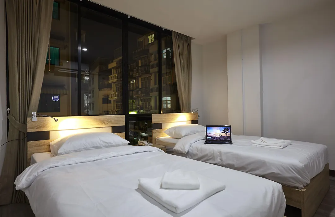Le Bonheur Poshtel-1