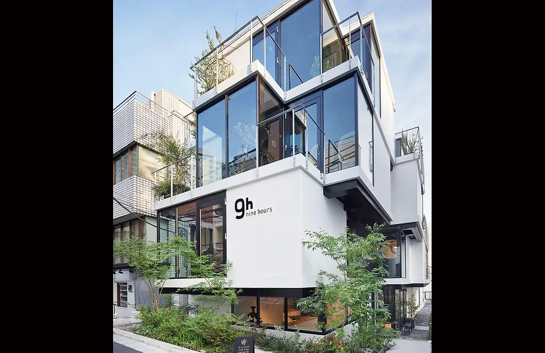 9H Nine Hours Akasaka-1