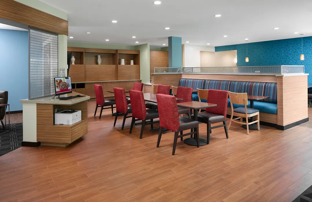 Towneplace Suites By Marriott Tampa South-1