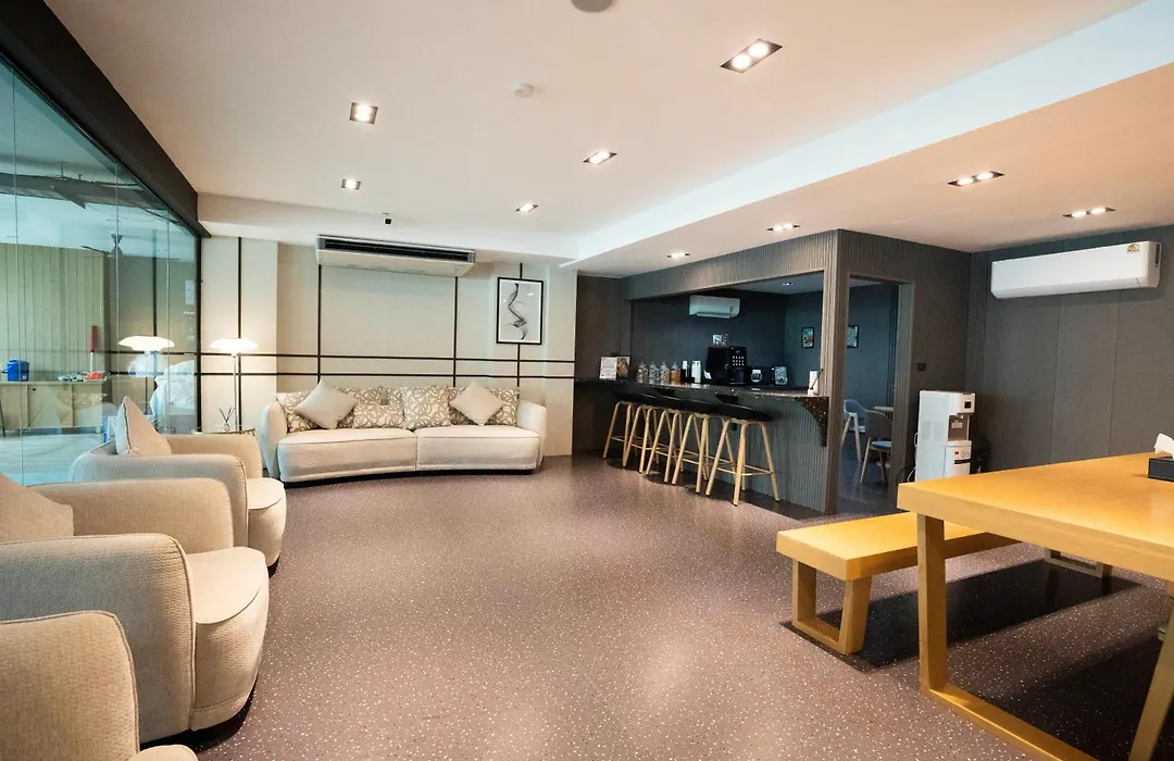 Infinite Hotel-Ratchada-1