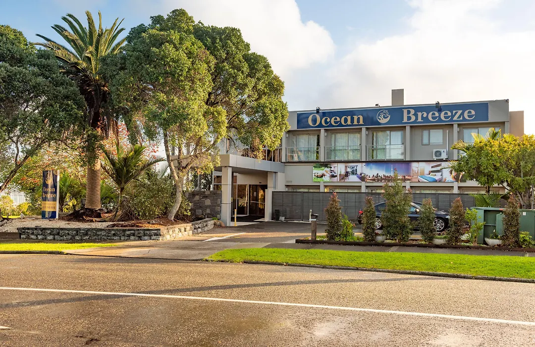 Ocean Breeze Hotel-1