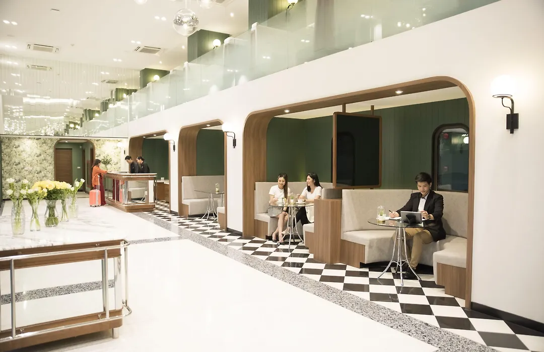 Justice Hotel-1